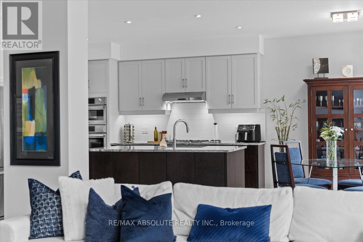 Photo 24 of 706 Bridleglen Crescent, Ottawa ON