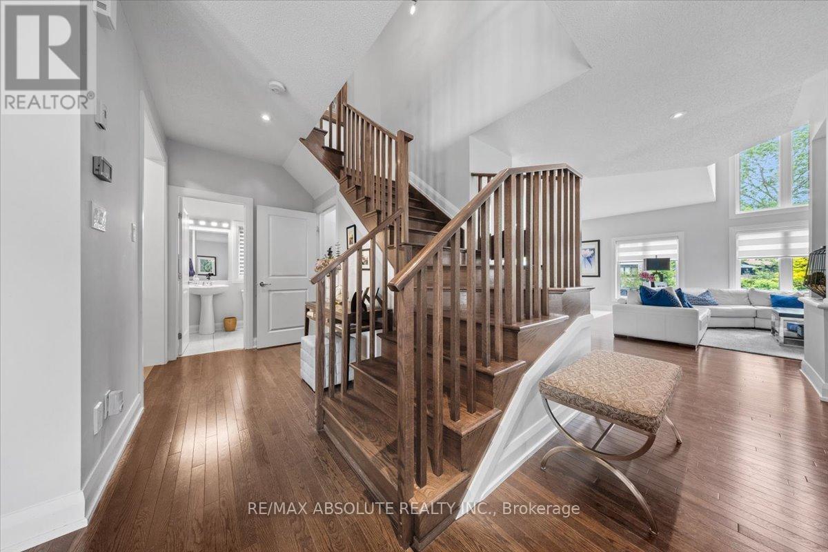 Photo 25 of 706 Bridleglen Crescent, Ottawa ON