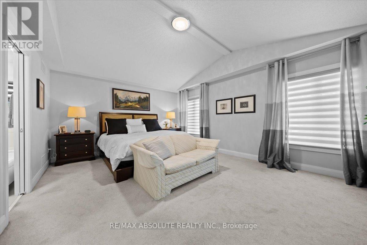 Photo 28 of 706 Bridleglen Crescent, Ottawa ON