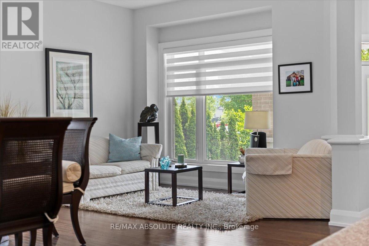 Photo 9 of 706 Bridleglen Crescent, Ottawa ON