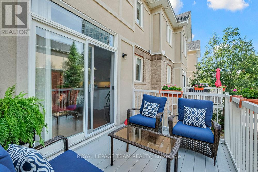 Photo 23 of 6 130 Lanark Avenue, Ottawa ON