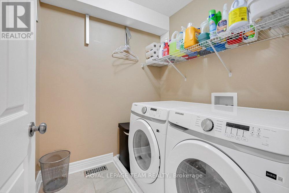 Photo 34 of 6 130 Lanark Avenue, Ottawa ON