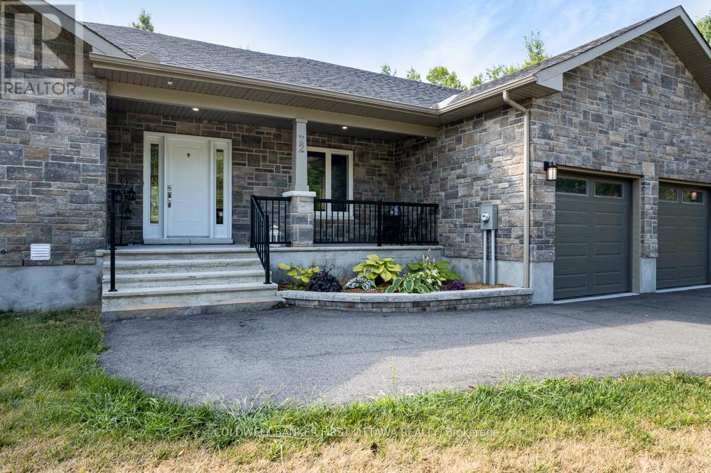 Photo 41 of 22 Rideau Crossing Crescent, North Grenville ON