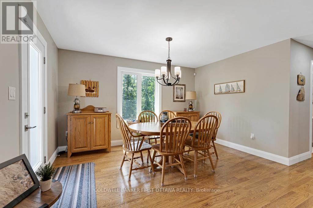 Photo 32 of 22 Rideau Crossing Crescent, North Grenville ON