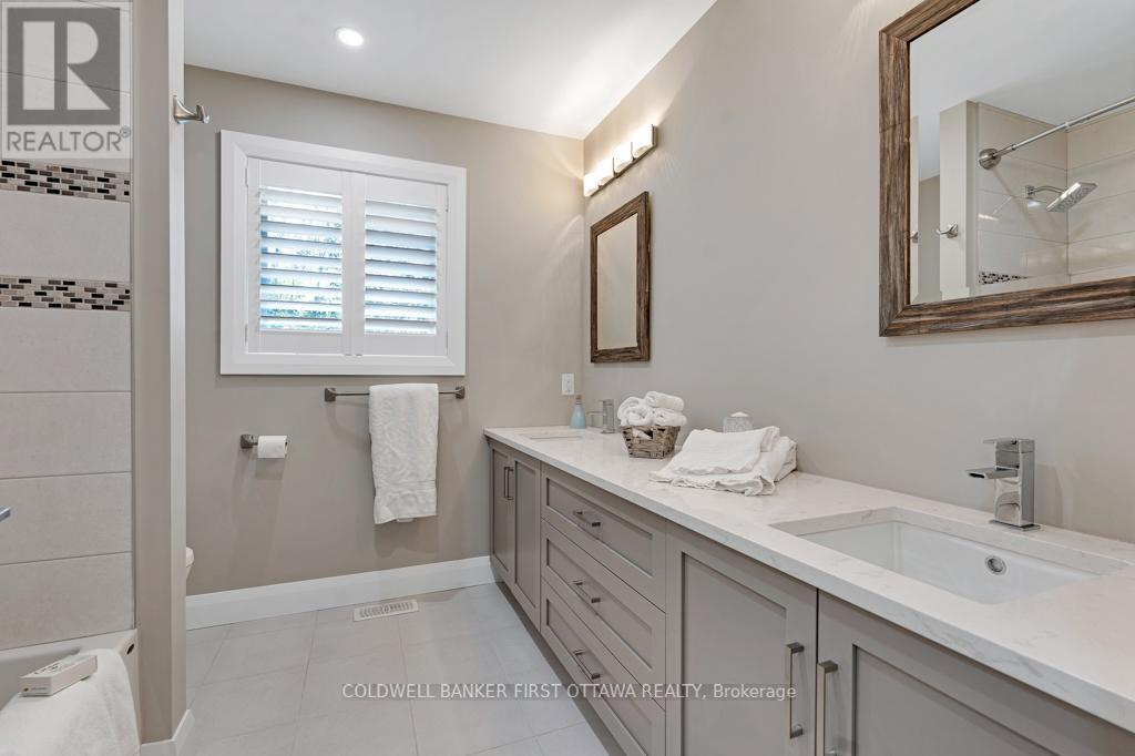 Photo 33 of 22 Rideau Crossing Crescent, North Grenville ON