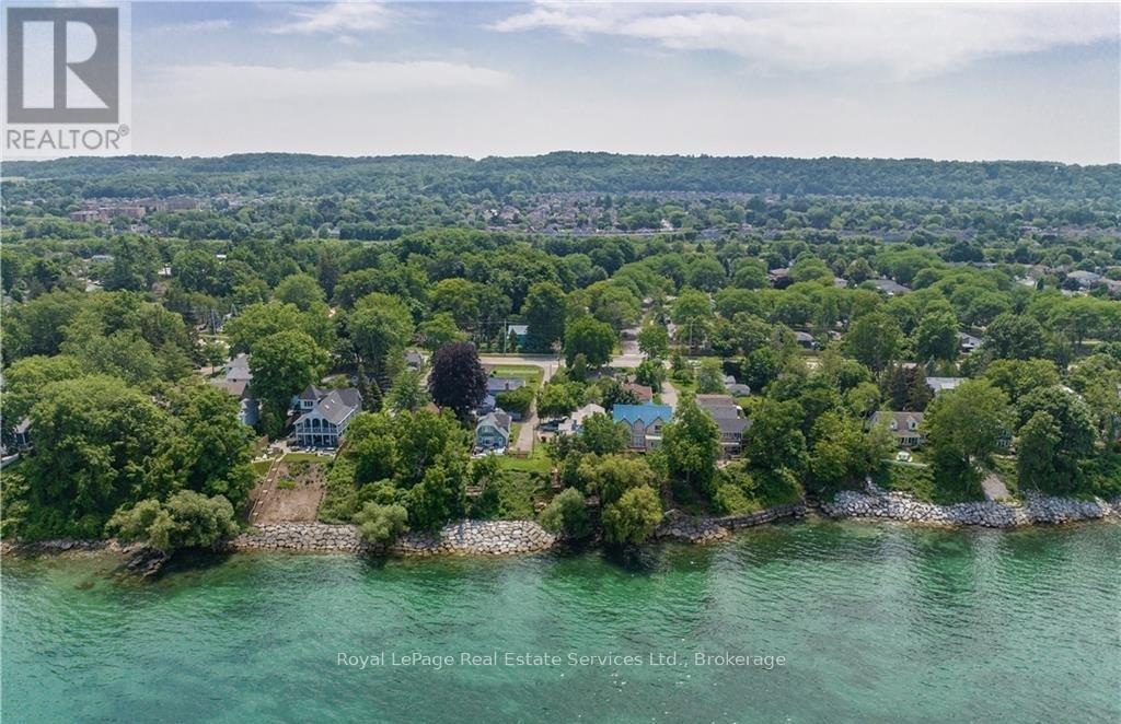 Photo 41 of 4 6th Street, Grimsby ON