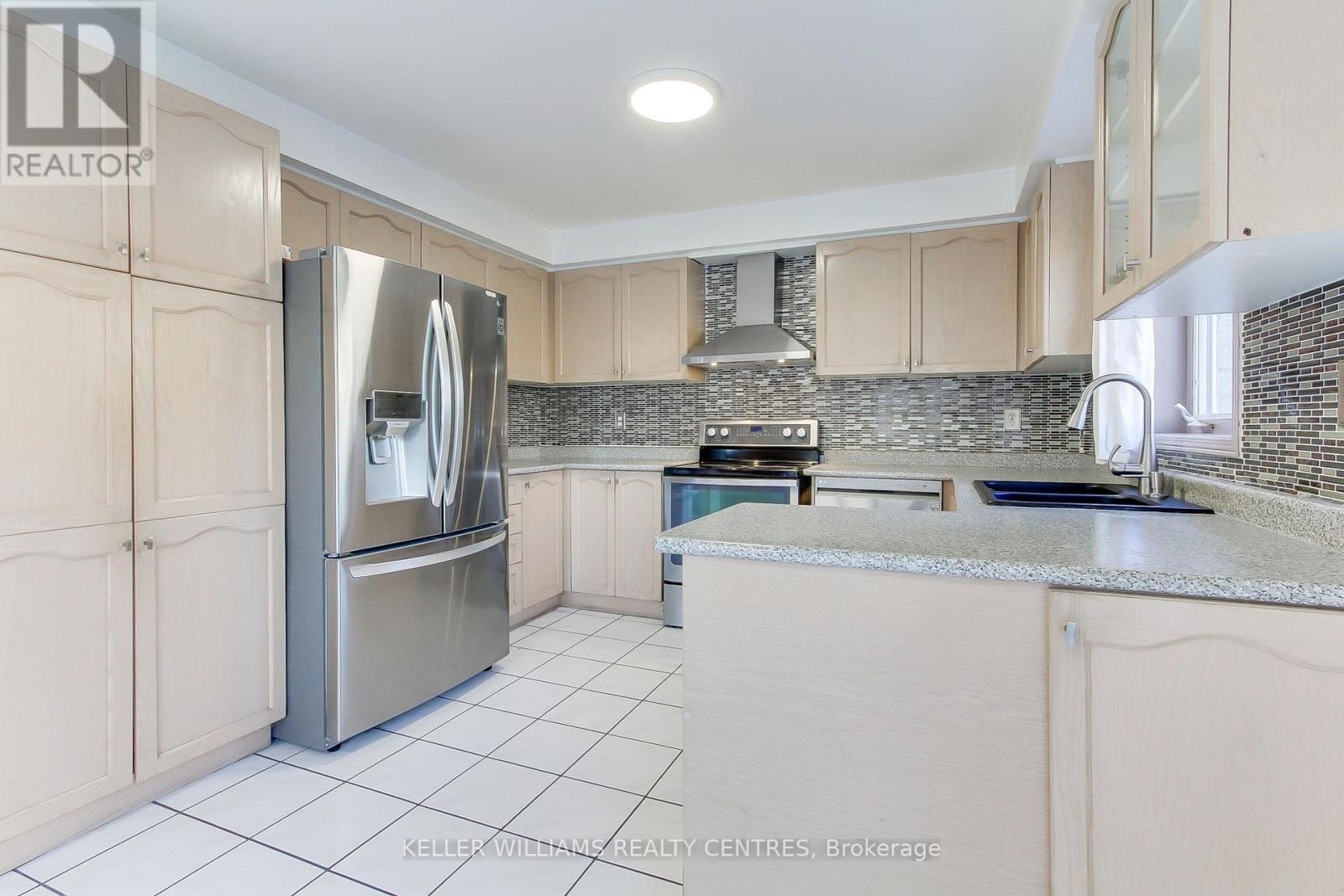 Photo 15 of 14 Nautical Drive, Brampton ON