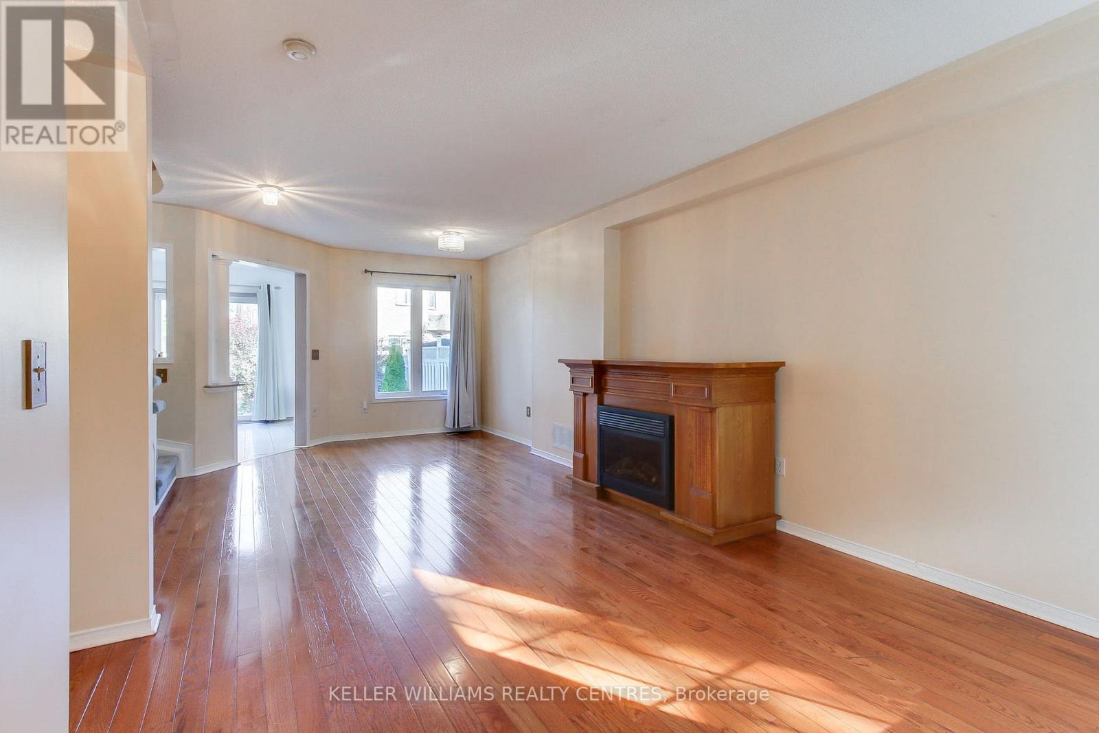 Photo 7 of 14 Nautical Drive, Brampton ON