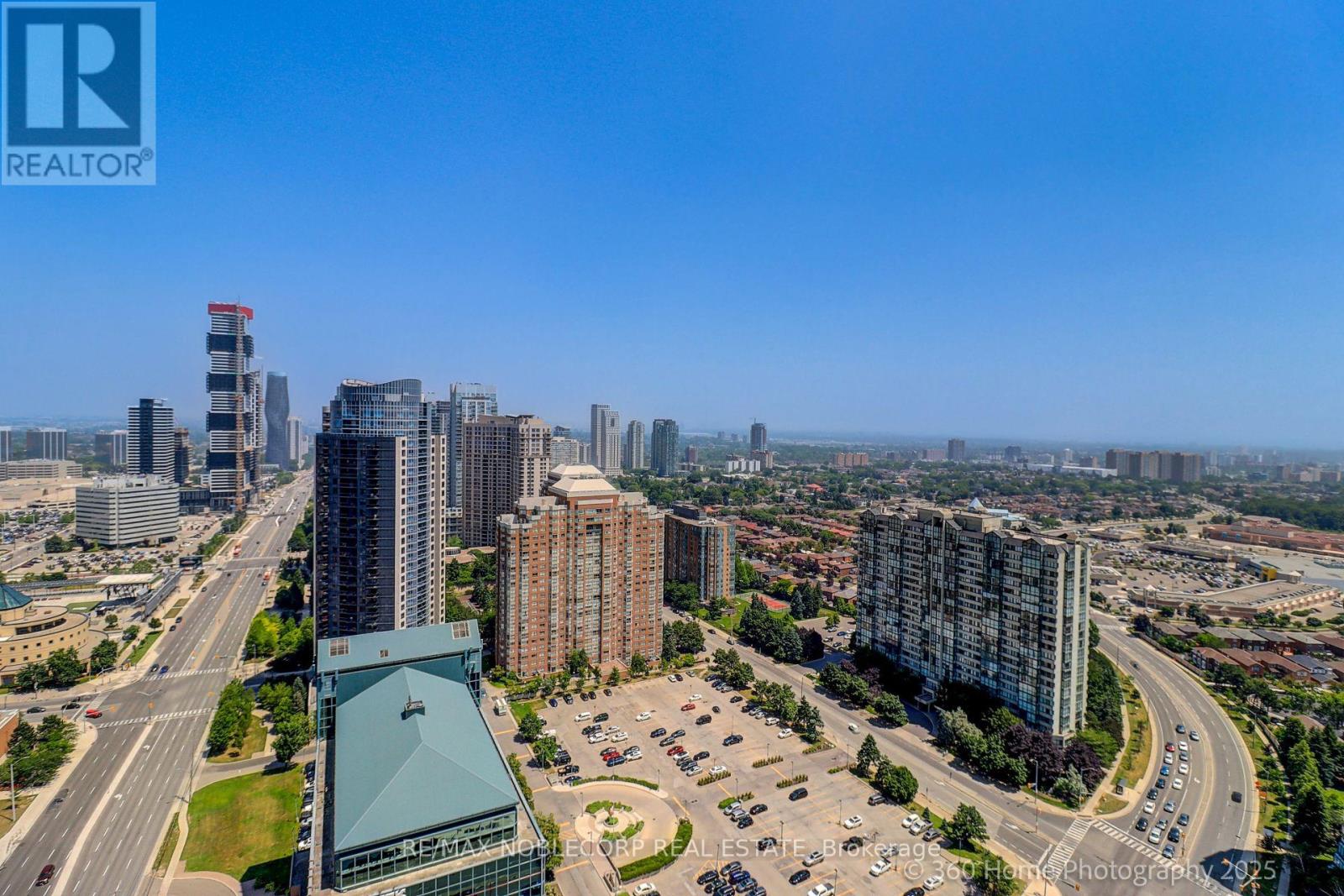 Photo 16 of 2912 3900 Confederation Parkway, Mississauga ON
