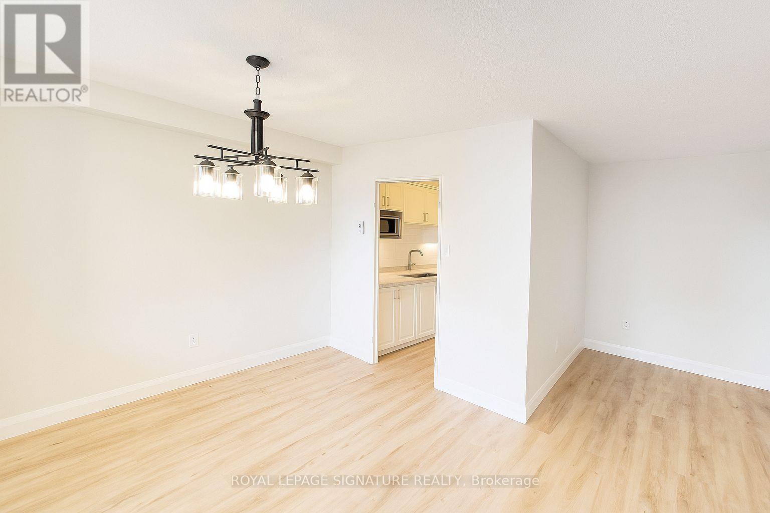 Photo 6 of 810 65 Southport Street, Toronto ON
