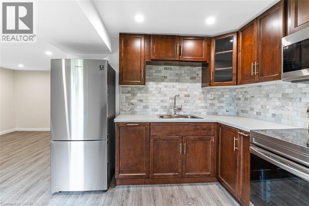 Photo 37 of 444 Queen Victoria Drive, Hamilton ON