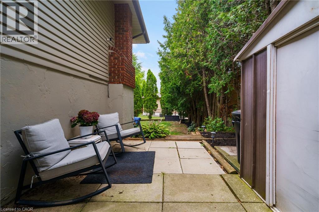 Photo 43 of 444 Queen Victoria Drive, Hamilton ON