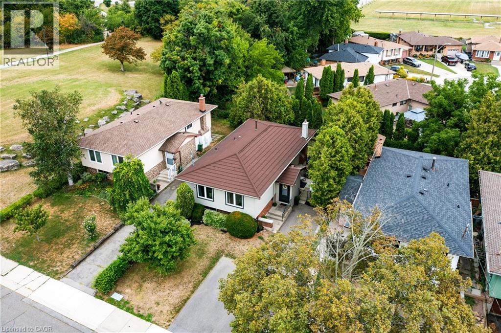 Photo 48 of 444 Queen Victoria Drive, Hamilton ON