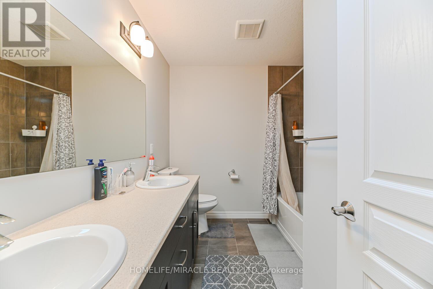 Photo 16 of 14 20 Lawson Street, East Luther Grand Valley ON