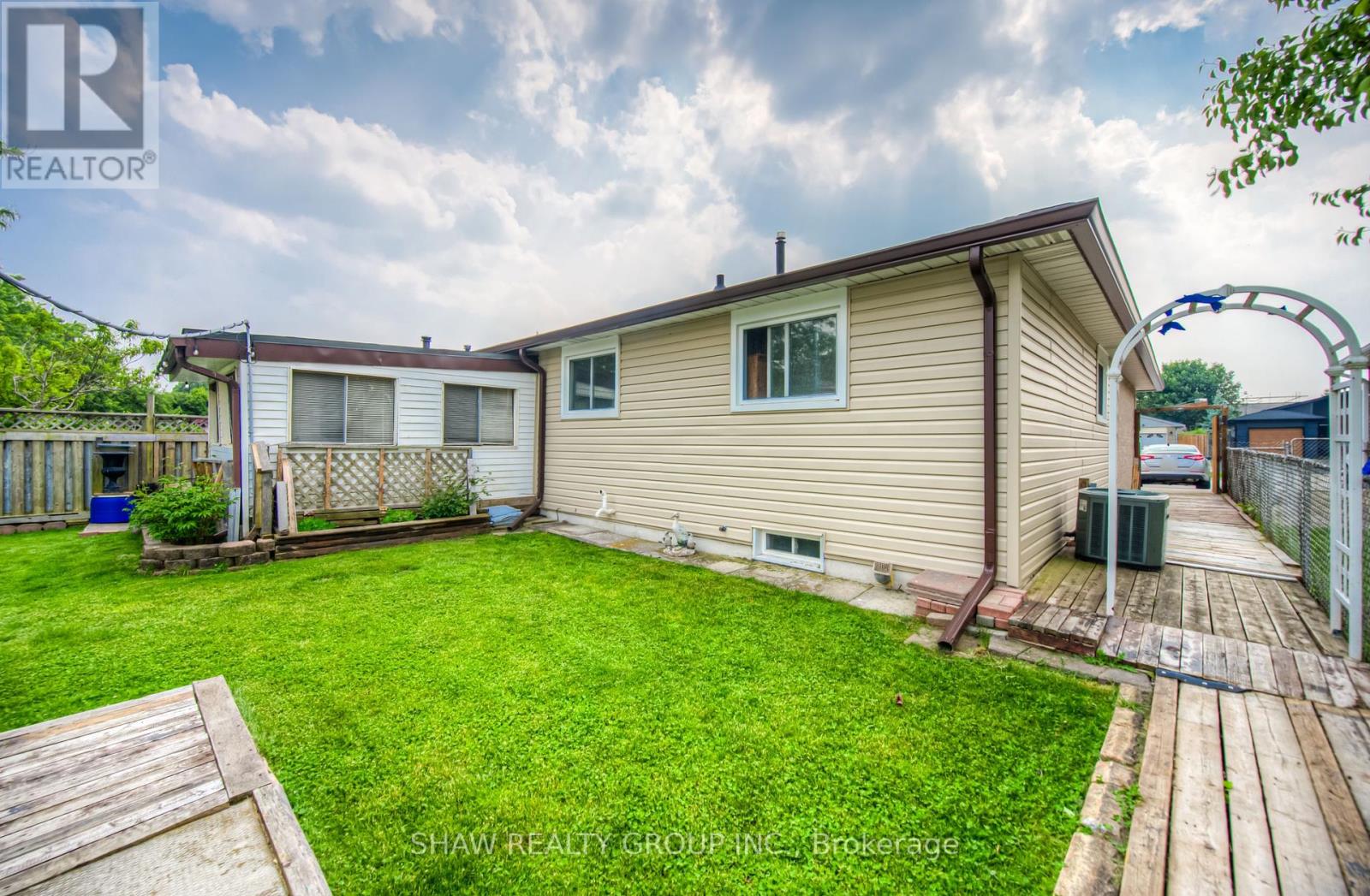 Photo 50 of 1745 Briarwood Drive, Cambridge ON