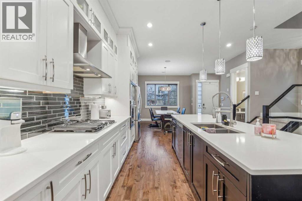 Single Family House for Sale in   Avenue NW Tuxedo Park Calgary 
