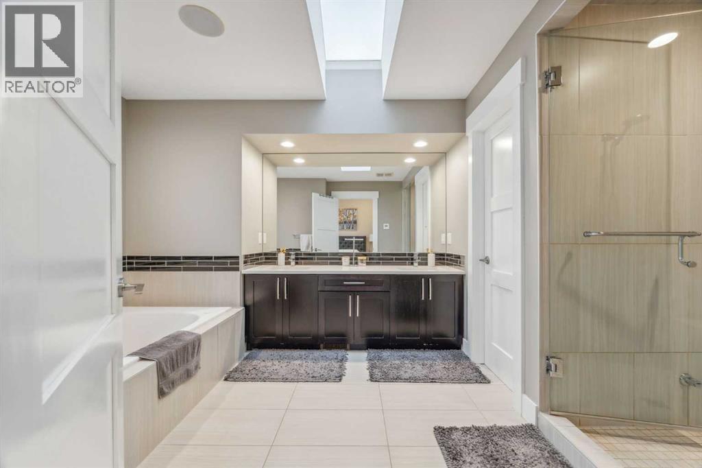 Single Family House for Sale in   Avenue NW Tuxedo Park Calgary 