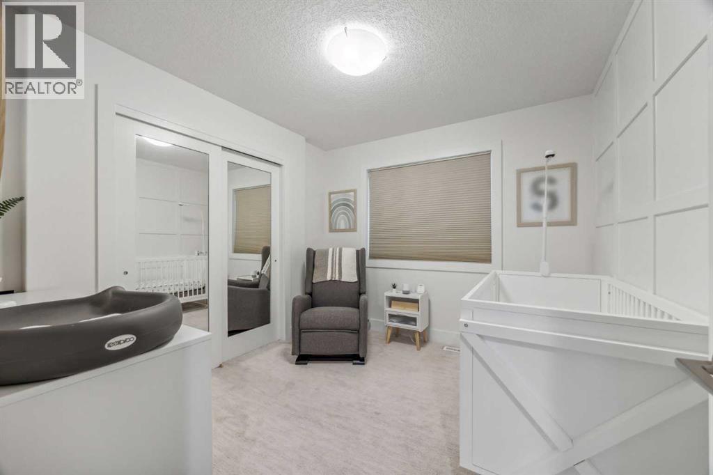 Single Family House for Sale in   Avenue NW Tuxedo Park Calgary 