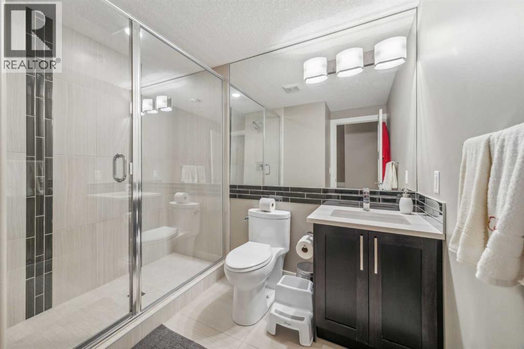 Single Family House for Sale in   Avenue NW Tuxedo Park Calgary 