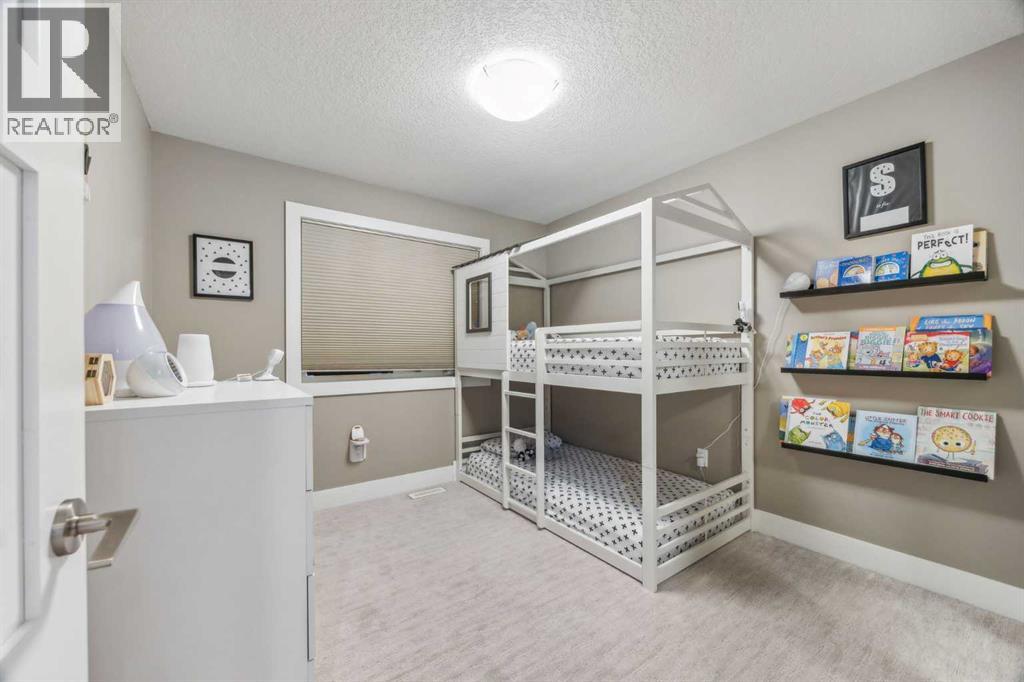 Single Family House for Sale in   Avenue NW Tuxedo Park Calgary 