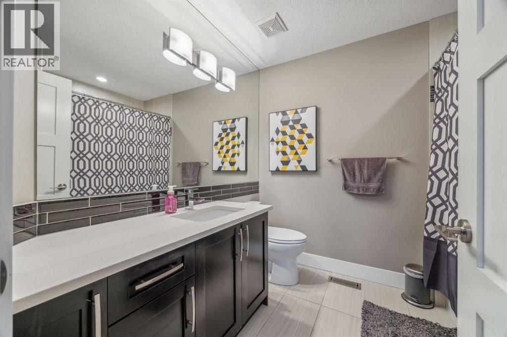 Single Family House for Sale in   Avenue NW Tuxedo Park Calgary 