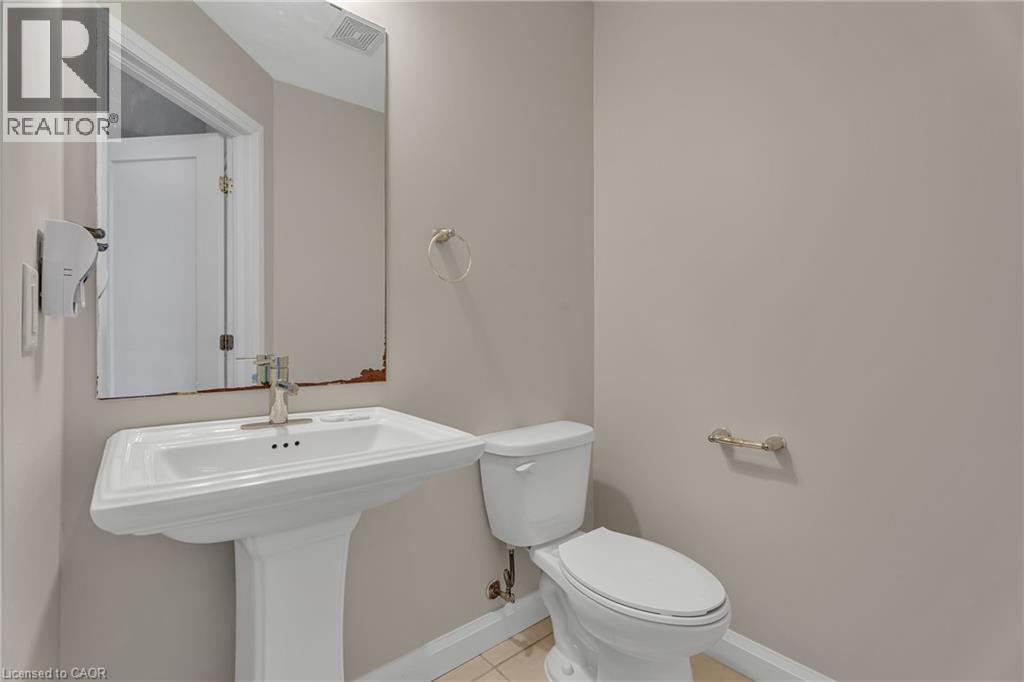 Photo 18 of 1169 Garner Road E Unit 45, Ancaster ON