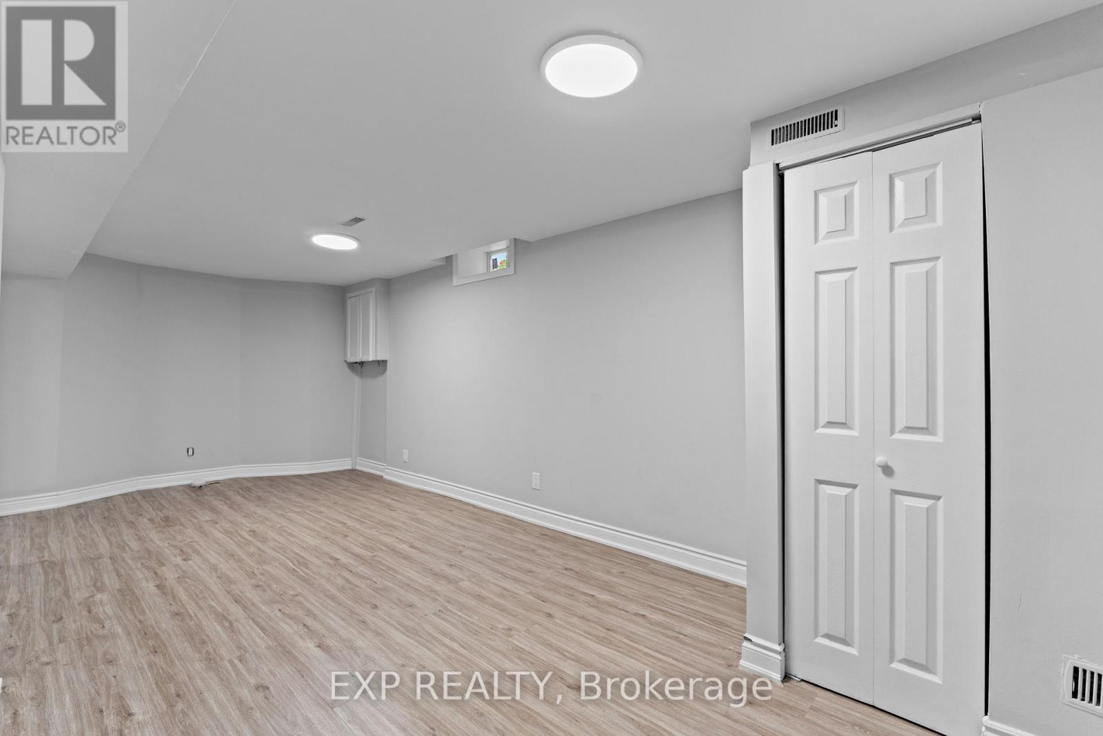 Photo 30 of 28 Fairlight Street, Brampton ON