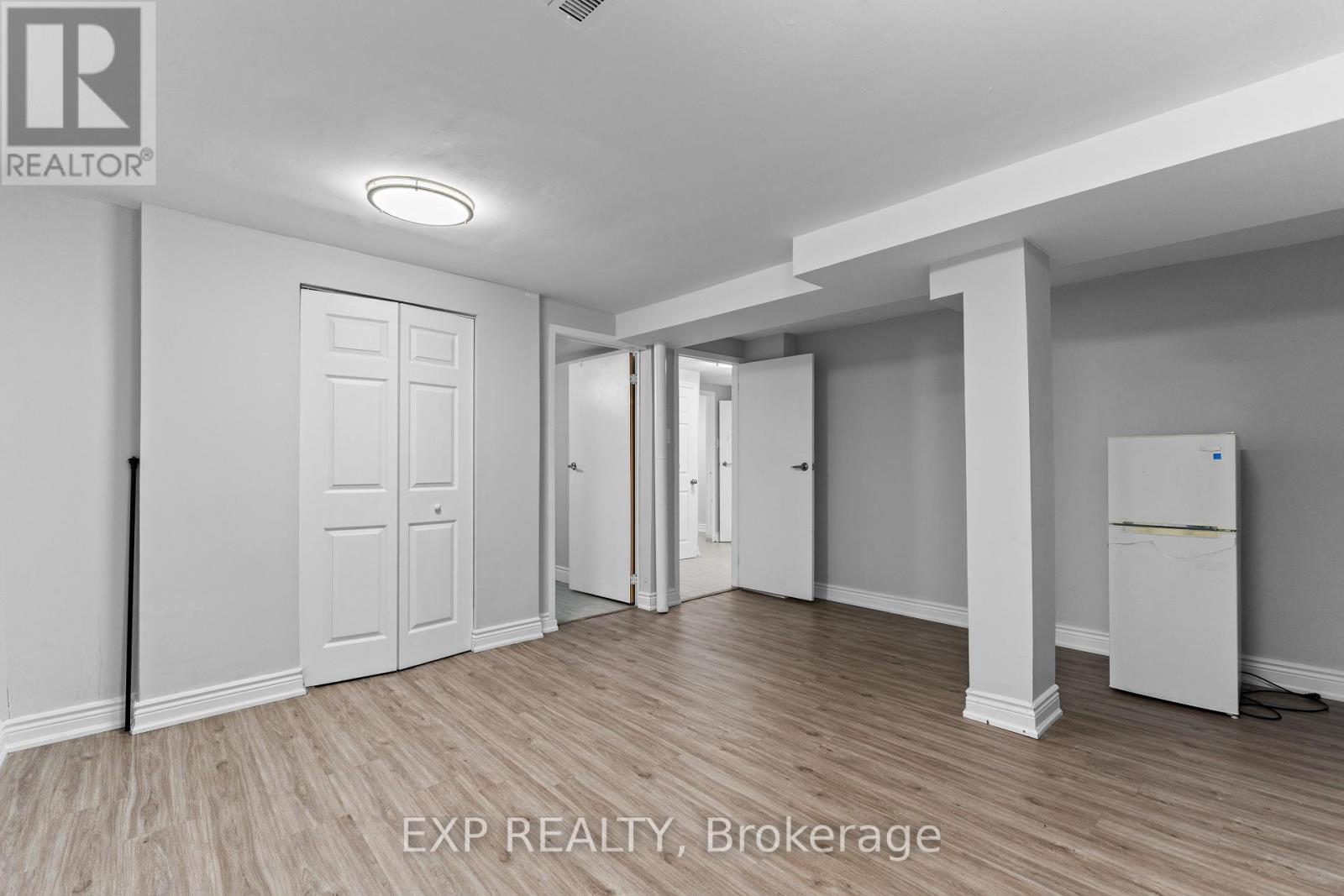 Photo 33 of 28 Fairlight Street, Brampton ON