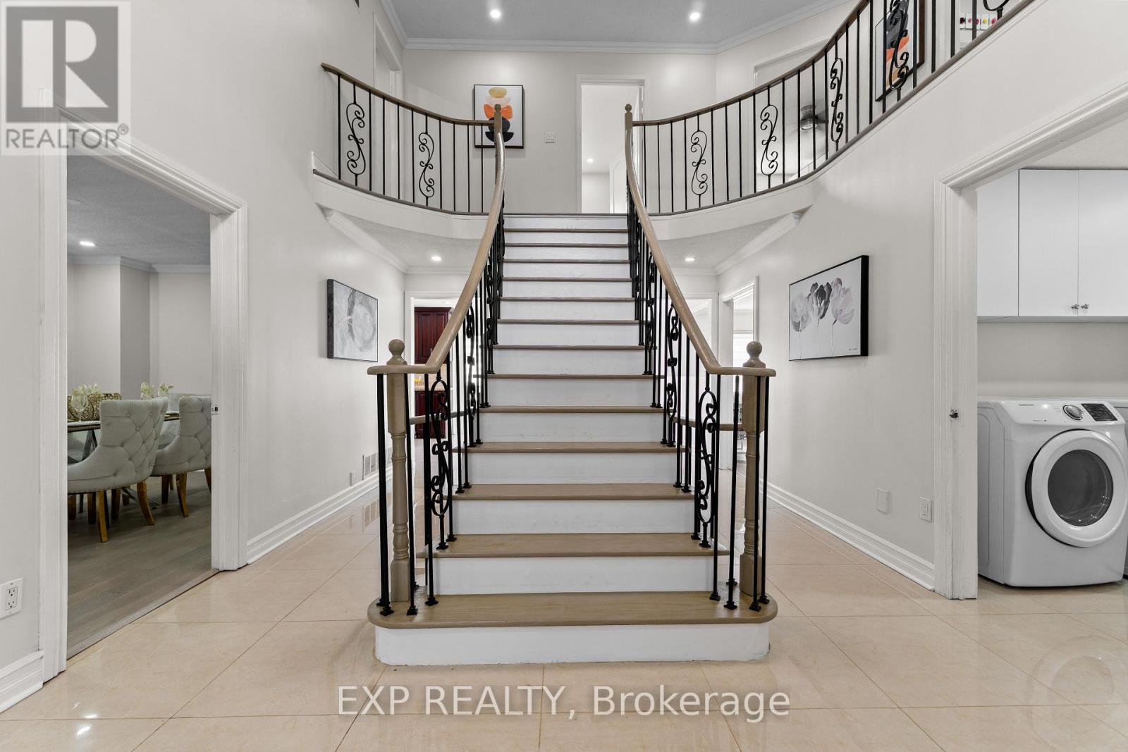 Photo 6 of 28 Fairlight Street, Brampton ON