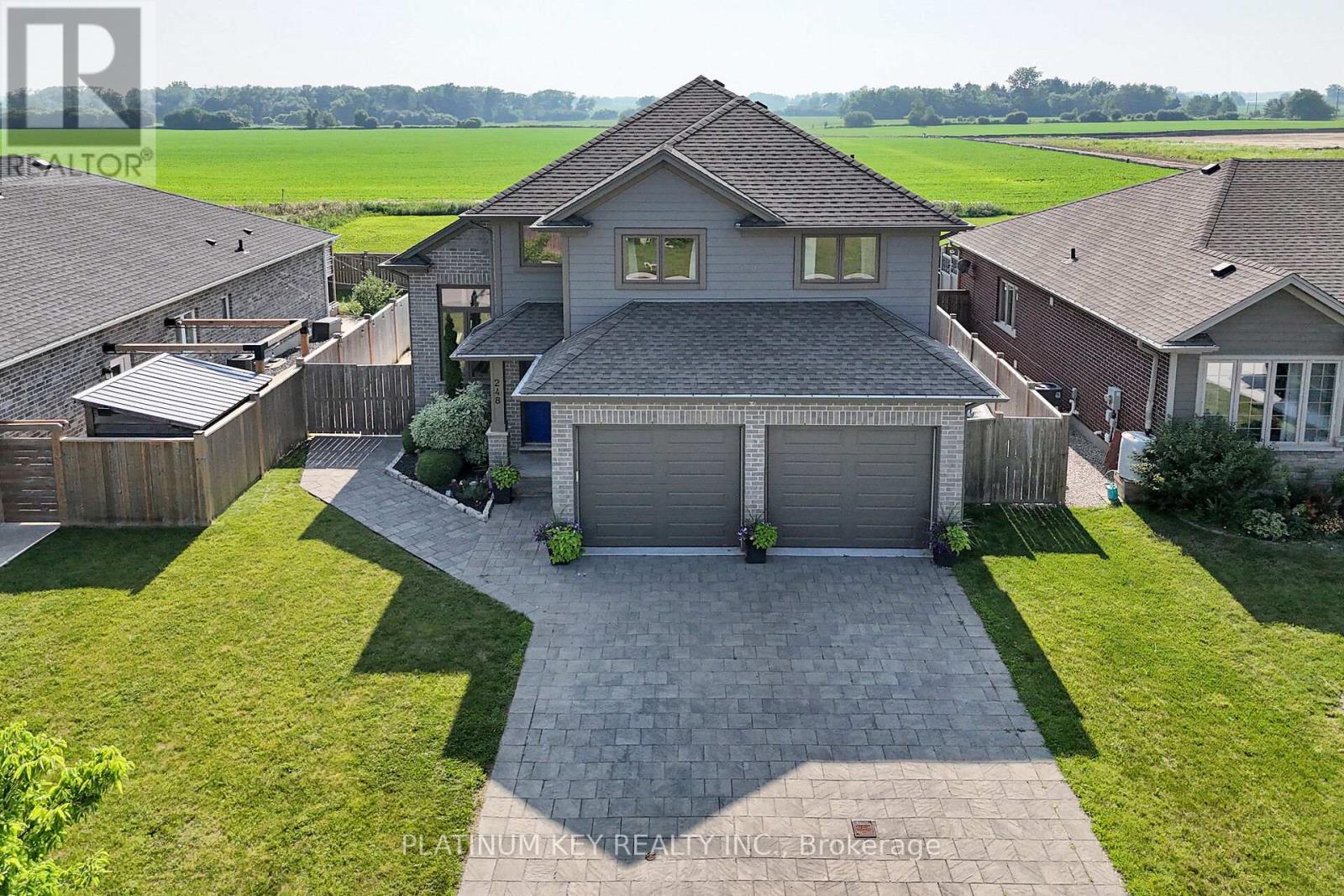 Single Family House for Sale in  SNYDERS AVENUE Central Elgin (Belmont) 