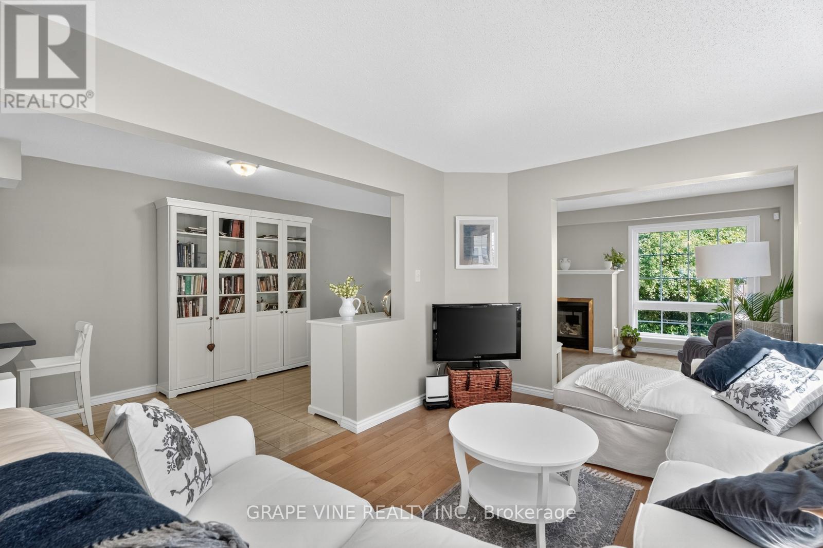 Photo 12 of 21 Fieldberry Private, Ottawa ON