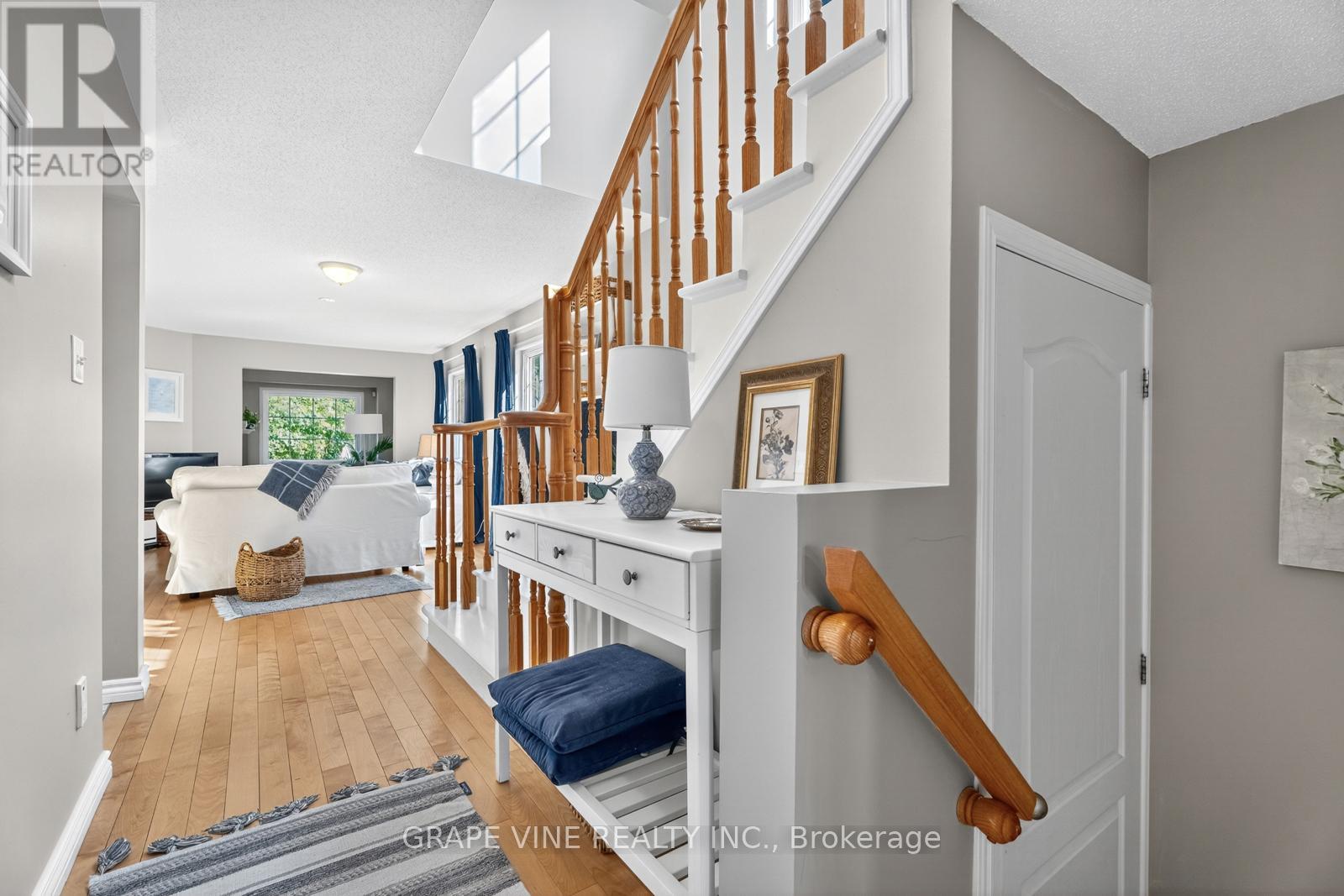 Photo 6 of 21 Fieldberry Private, Ottawa ON