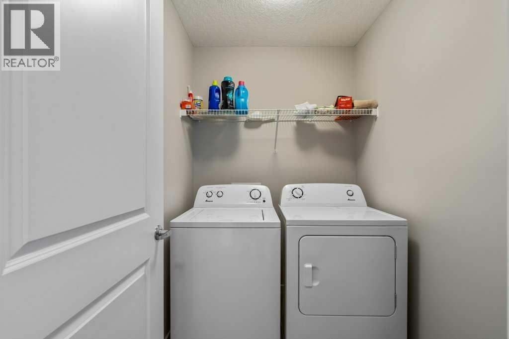 Photo 11 of 234 Carringsby Way Nw, Calgary AB