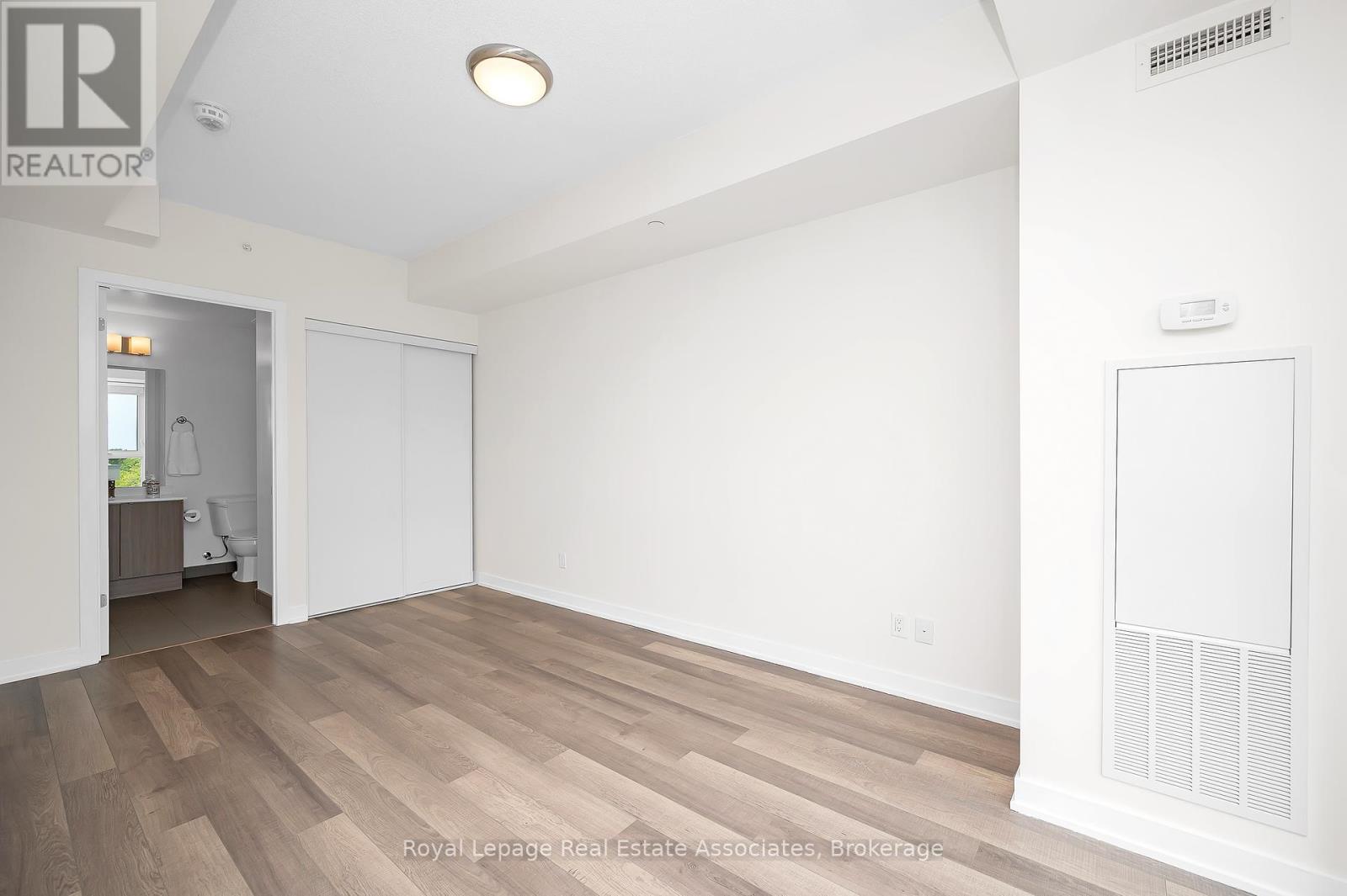 Photo 13 of B 412 5240 Dundas Street, Burlington ON