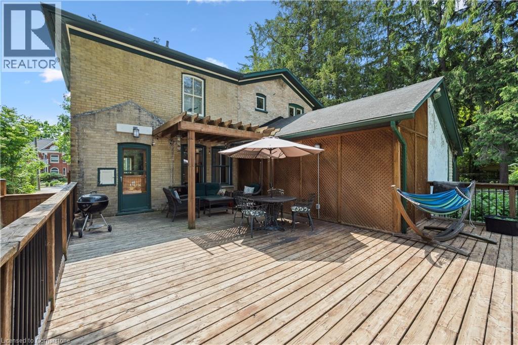 Photo 36 of 88 William Street W, Waterloo ON