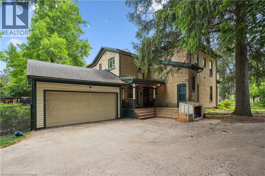 Photo 6 of 88 William Street W, Waterloo ON