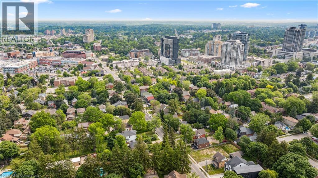 Photo 37 of 88 William Street W, Waterloo ON