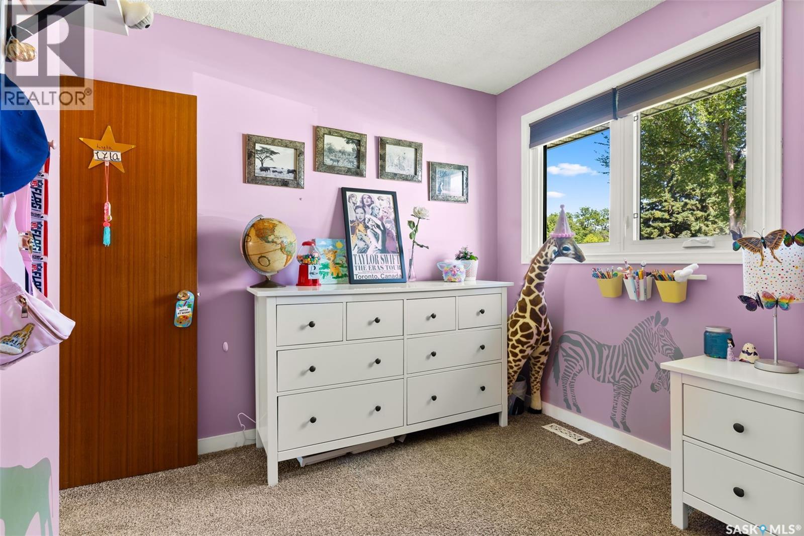 Single Family House Bungalow for Sale in  Compton ROAD Regina 
