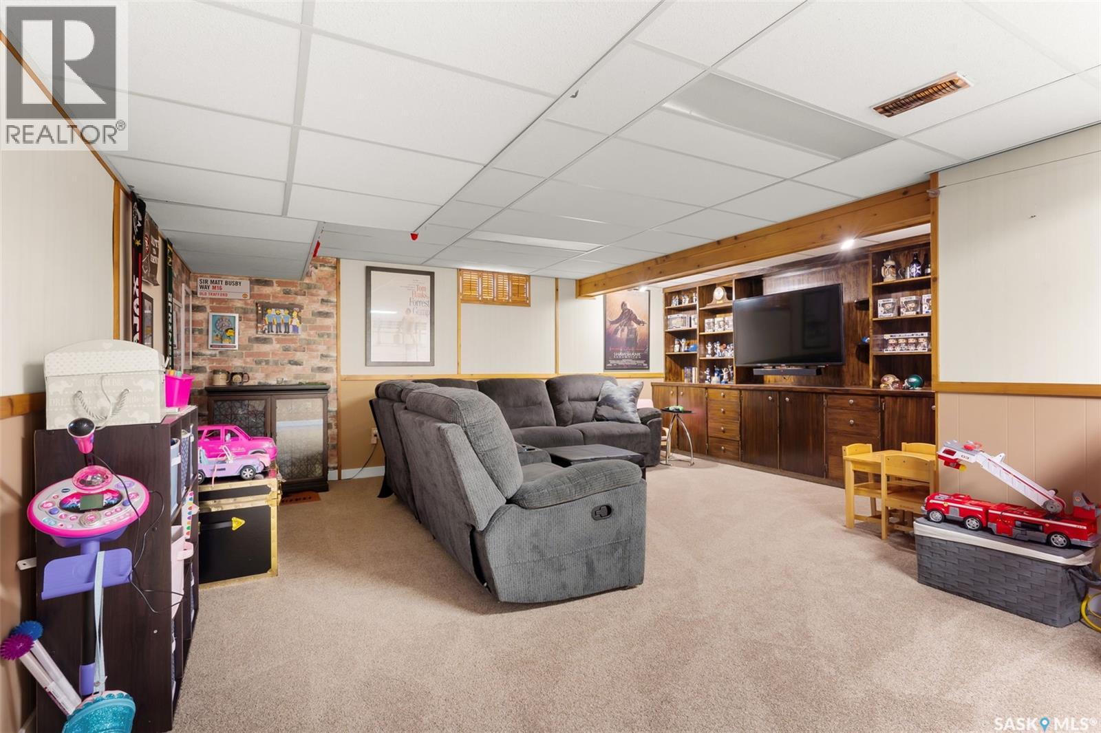 Single Family House Bungalow for Sale in  Compton ROAD Regina 