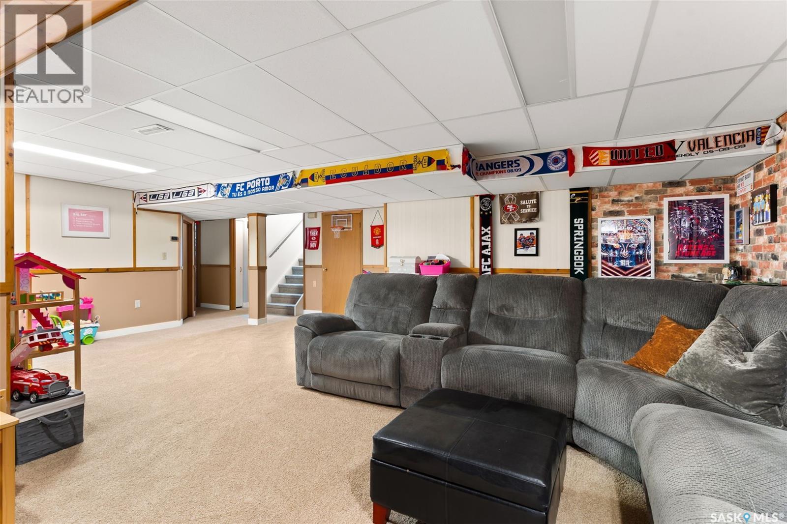 Single Family House Bungalow for Sale in  Compton ROAD Regina 