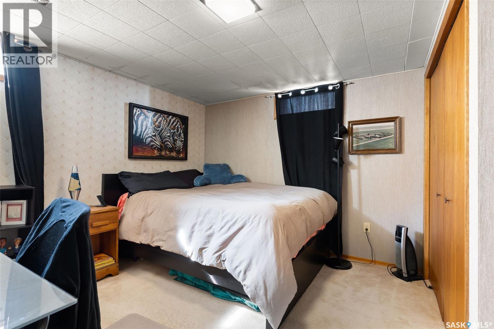 Single Family House Bungalow for Sale in  Compton ROAD Regina 