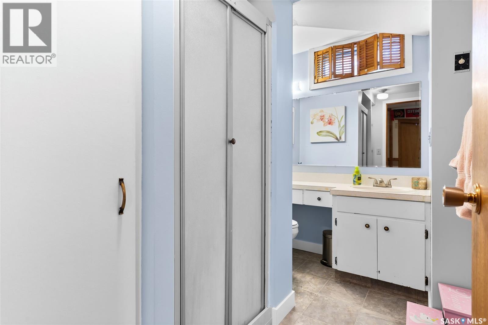 Single Family House Bungalow for Sale in  Compton ROAD Regina 