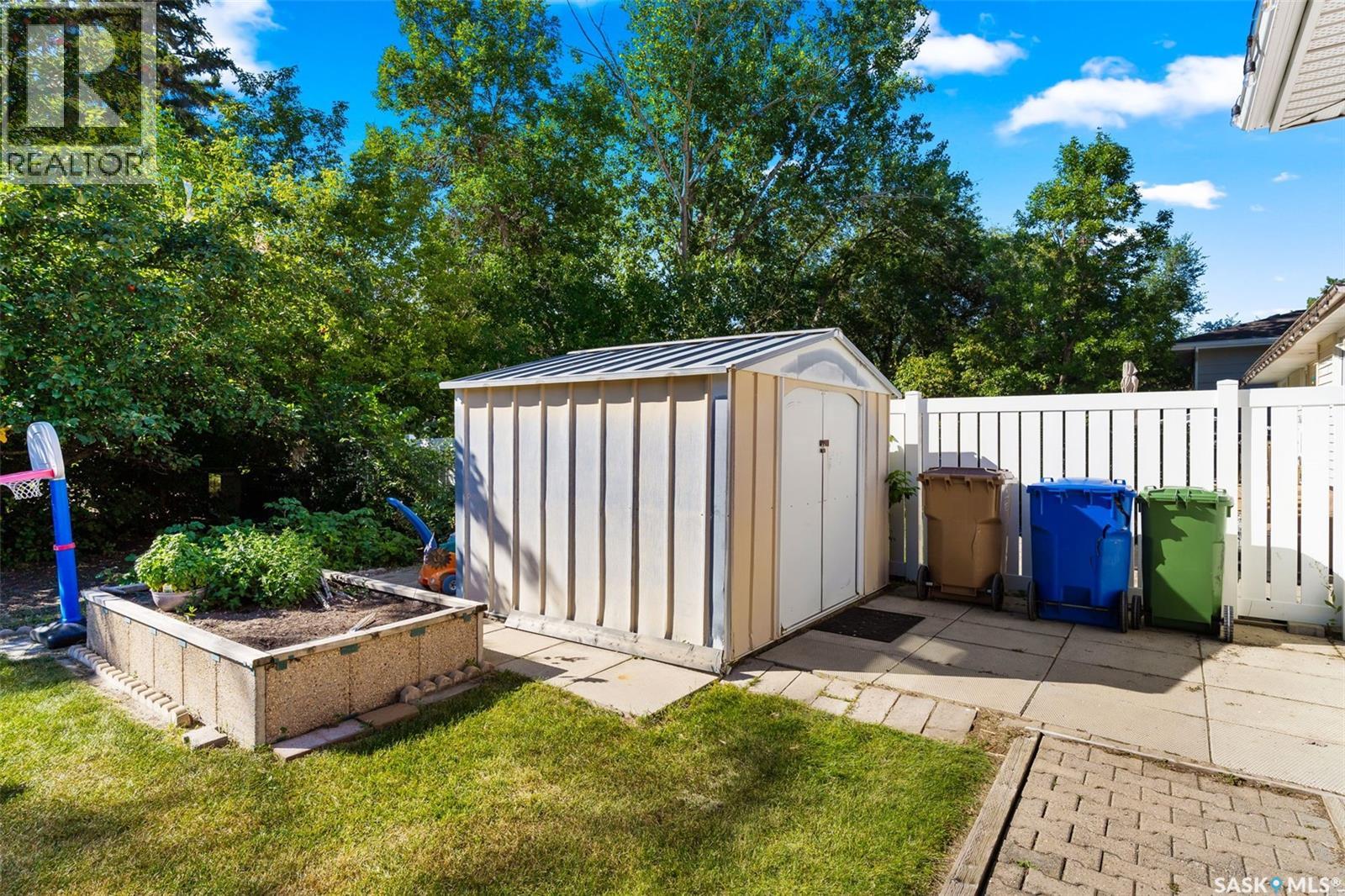 Single Family House Bungalow for Sale in  Compton ROAD Regina 