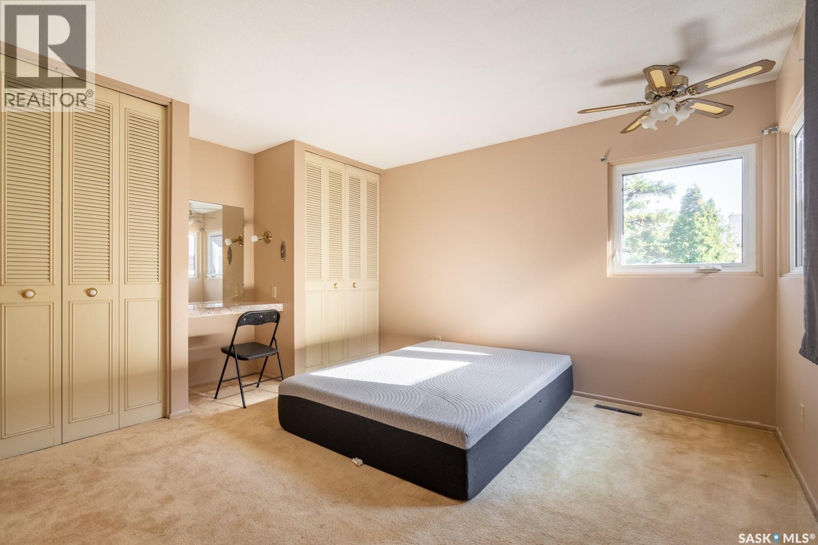 Single Family House Bungalow for Sale in  Sunset DRIVE Regina 