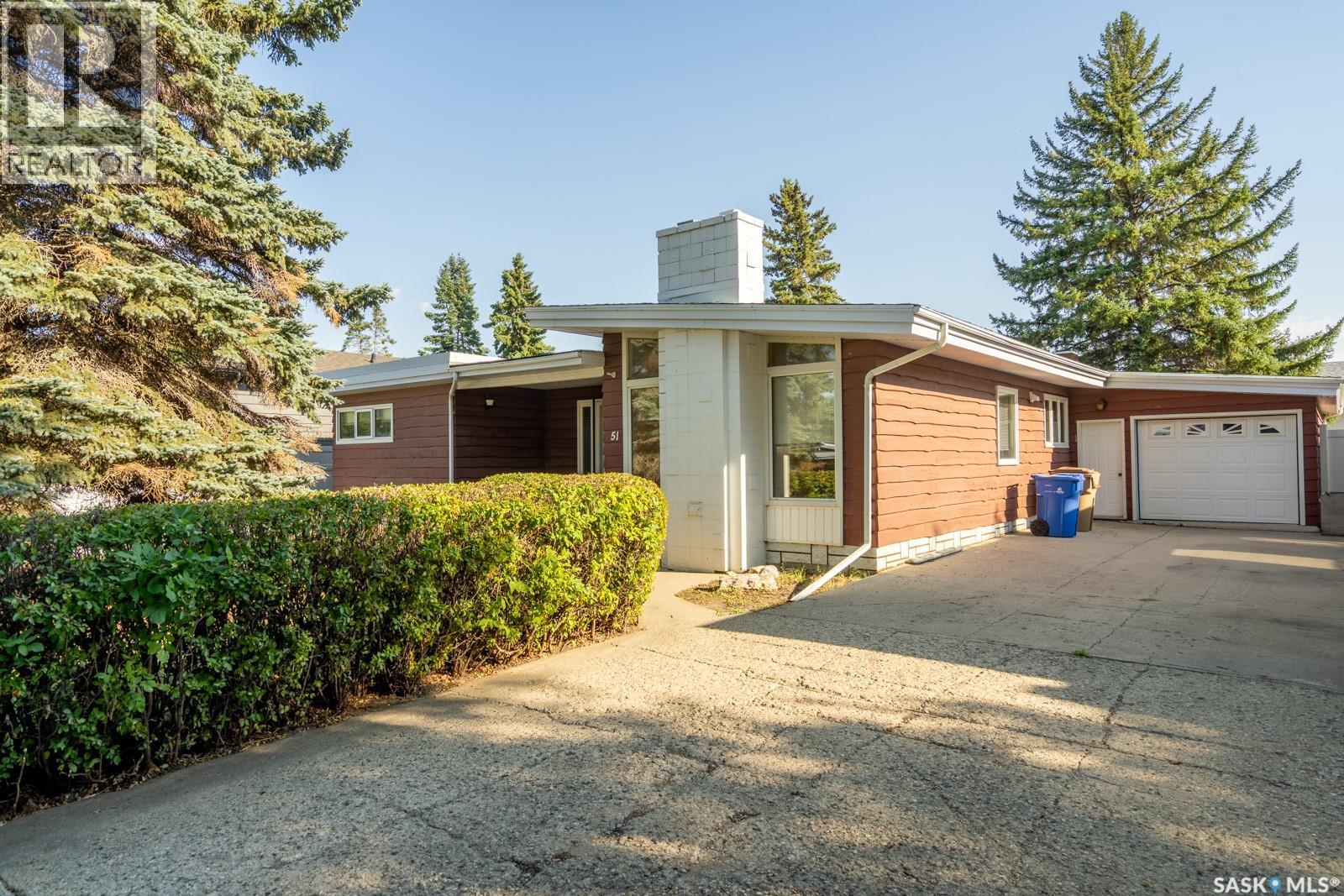 Single Family House Bungalow for Sale in  Sunset DRIVE Regina 