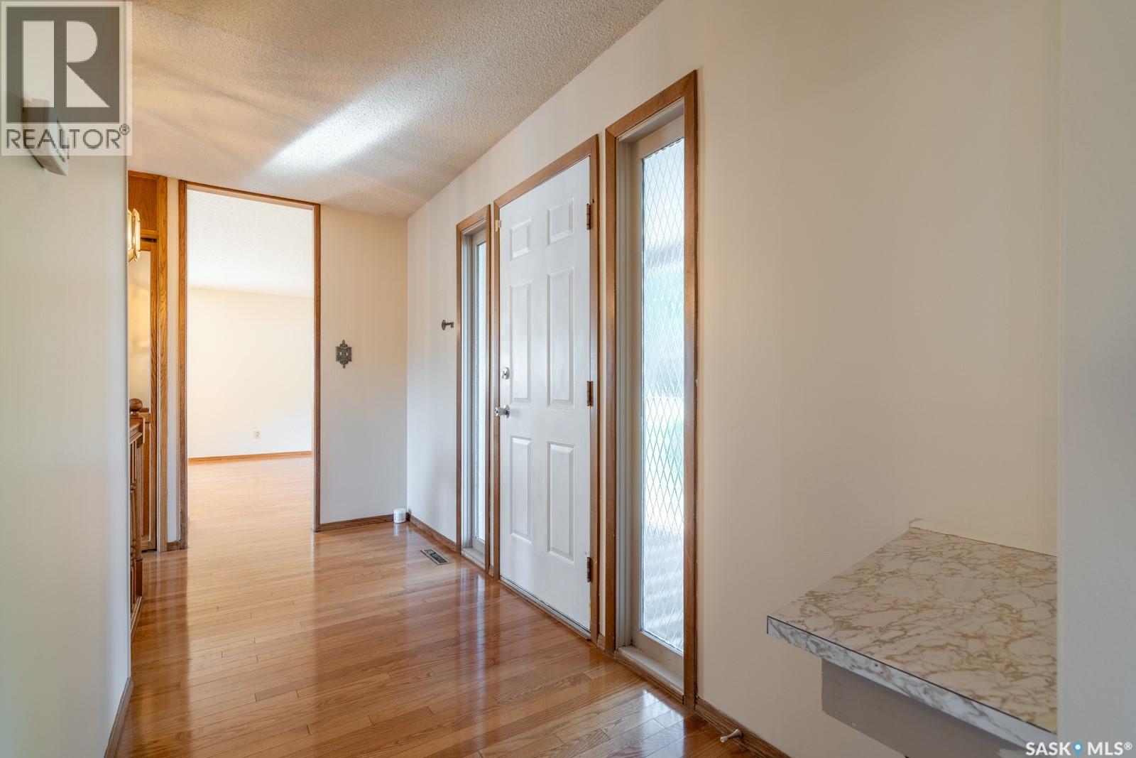 Single Family House Bungalow for Sale in  Sunset DRIVE Regina 