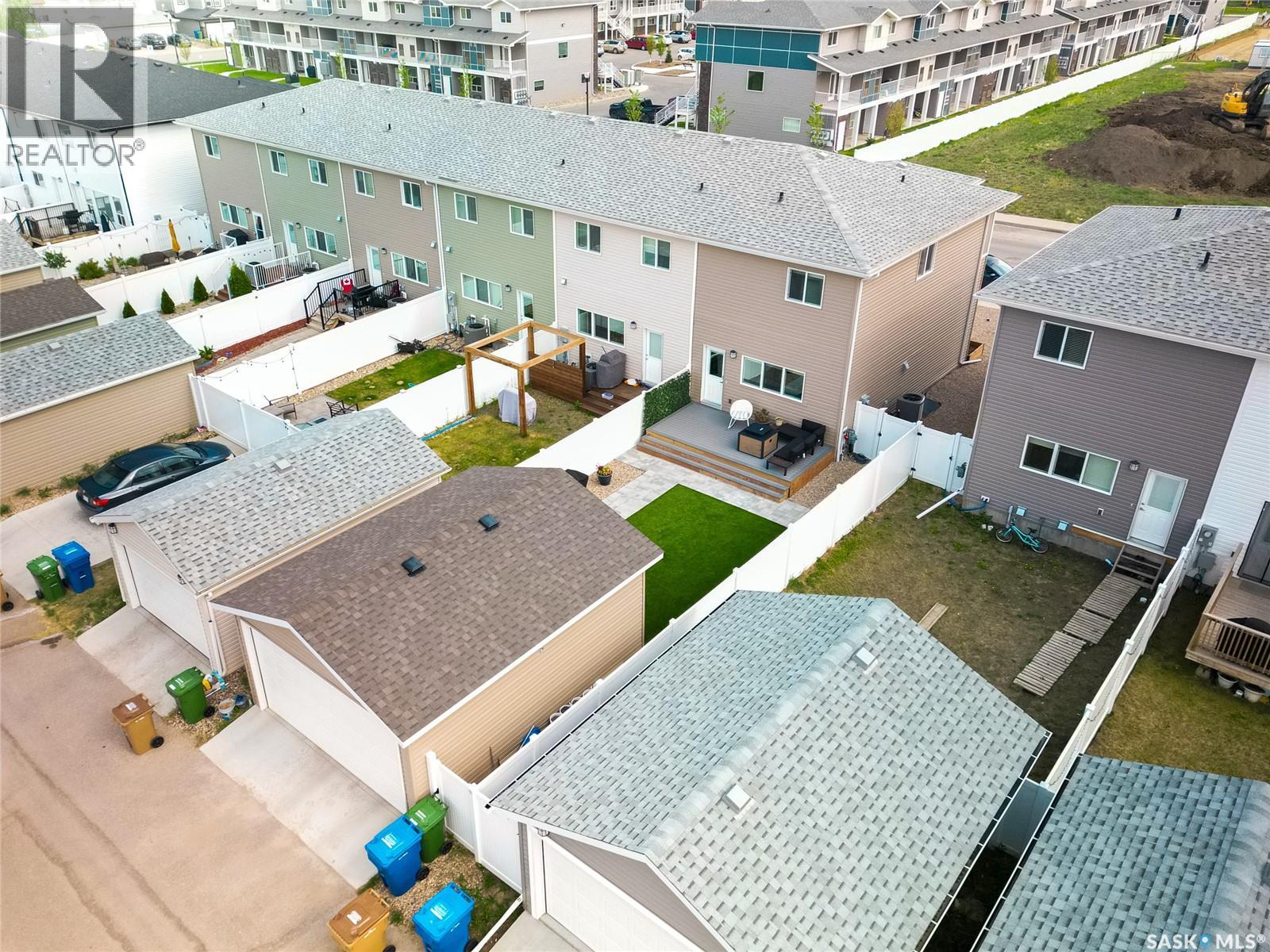 Photo 2 of 5024 Primrose Green Drive E, Regina SK