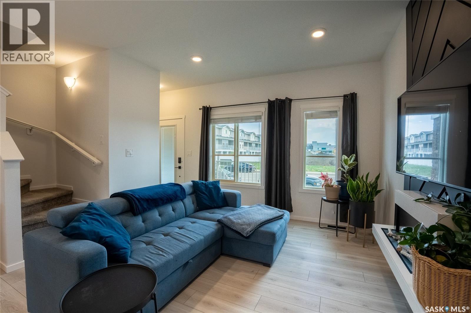 Photo 6 of 5024 Primrose Green Drive E, Regina SK