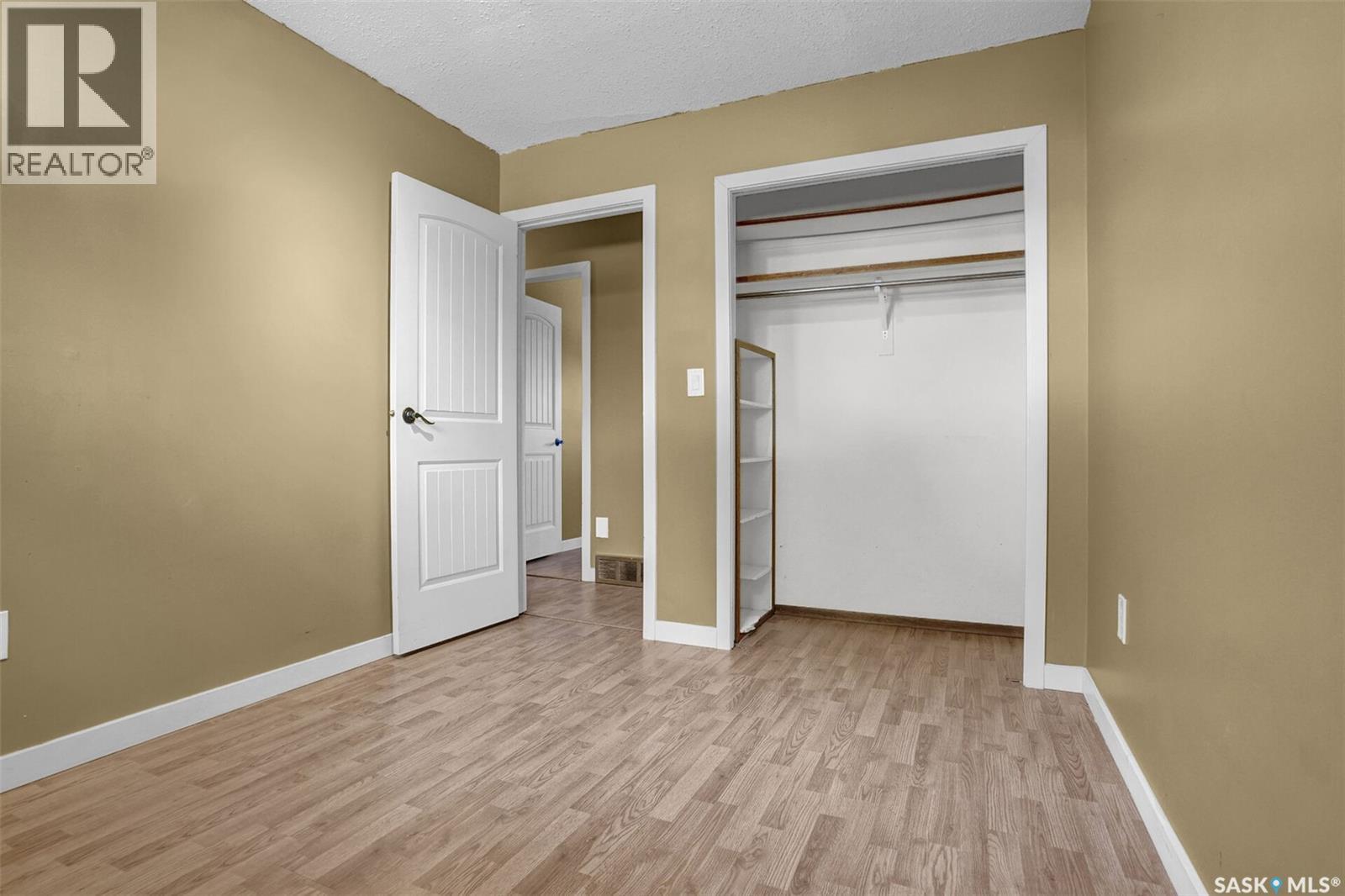 Photo 24 of 71 Rendek Crescent, Regina SK