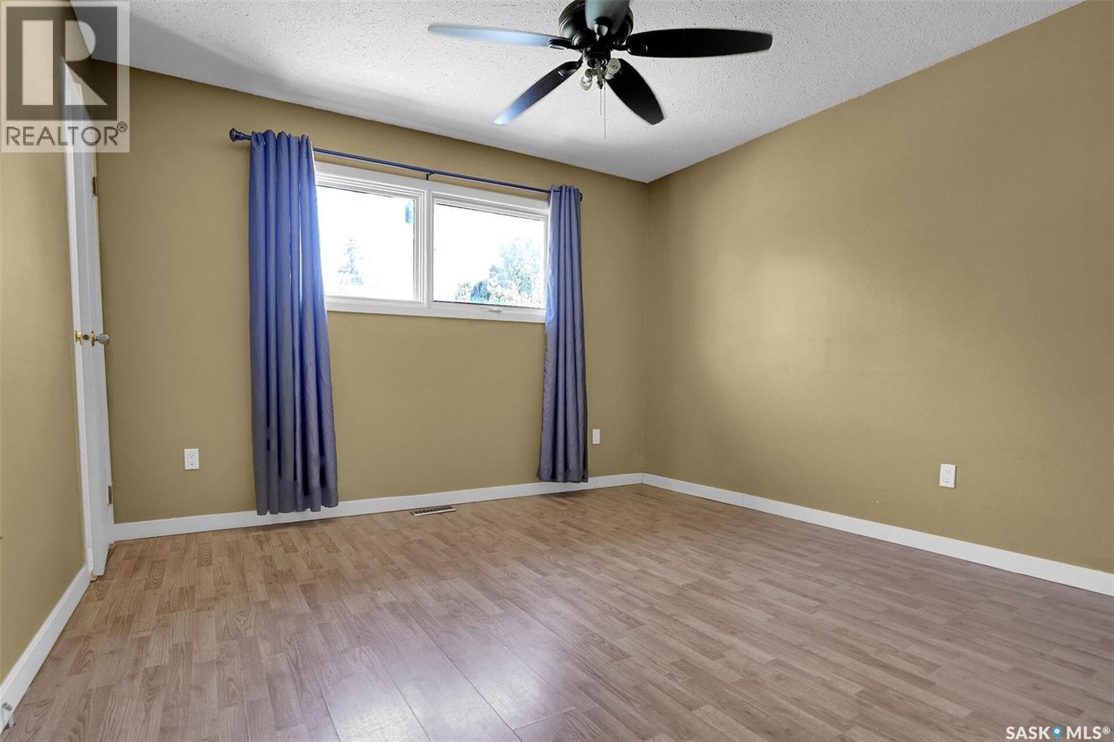 Photo 25 of 71 Rendek Crescent, Regina SK